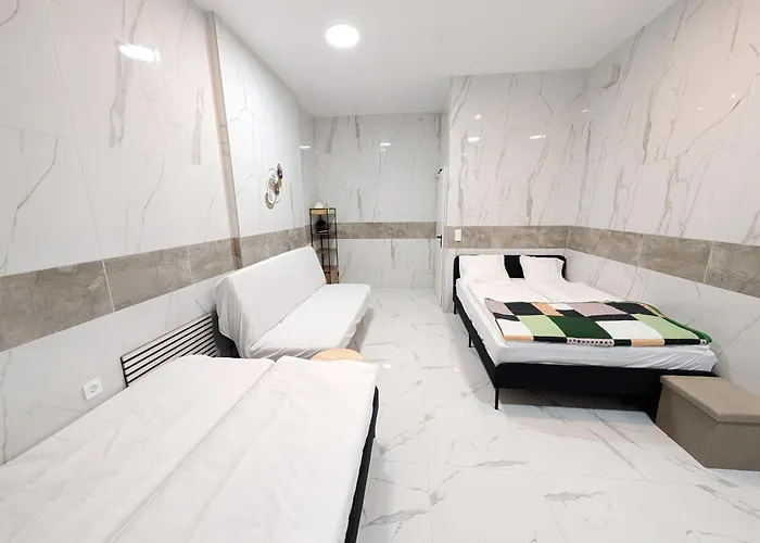 Appartement Elegant In Prime Location Steps From Danube & Prater Yb4 Vienne